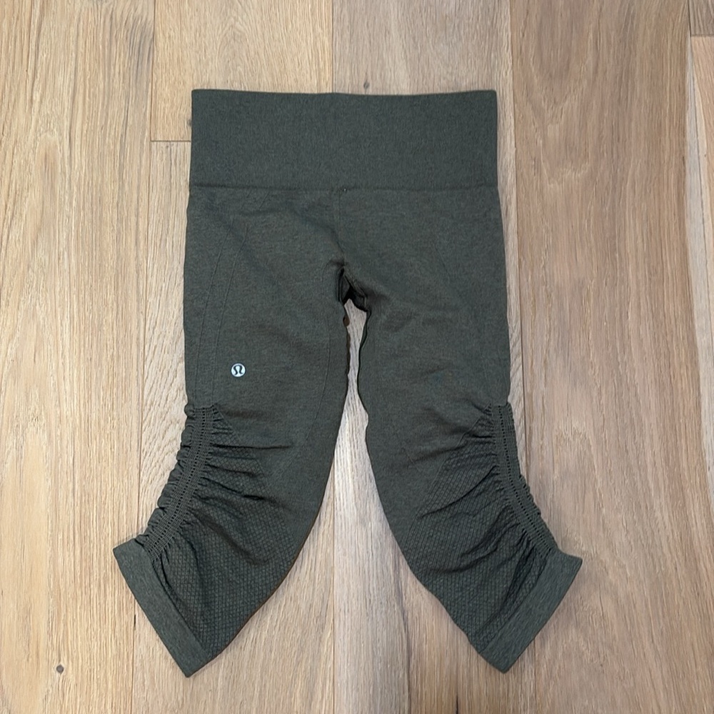 Lululemon In the Flow II - Picture 4 of 6